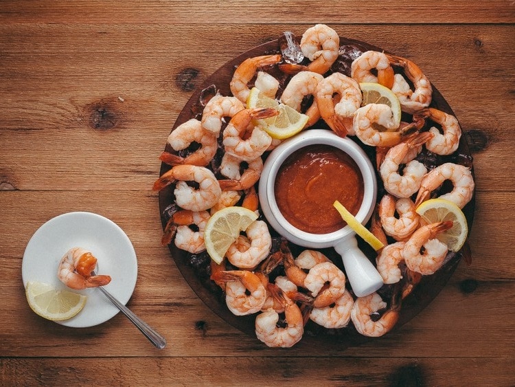 https://www.paeats.org/wp-content/uploads/2018/05/Carlinos-chiilled_frirecracker_shrimp_tray.jpg