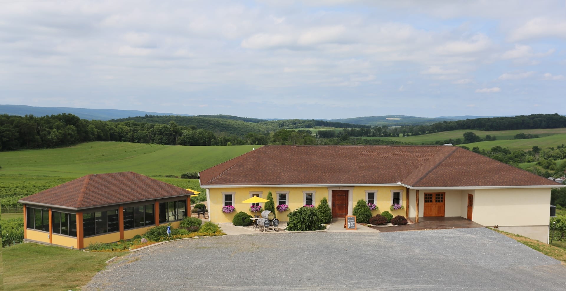 Galen Glen Winery tasting room 2002 view vineyard Lehigh Valley