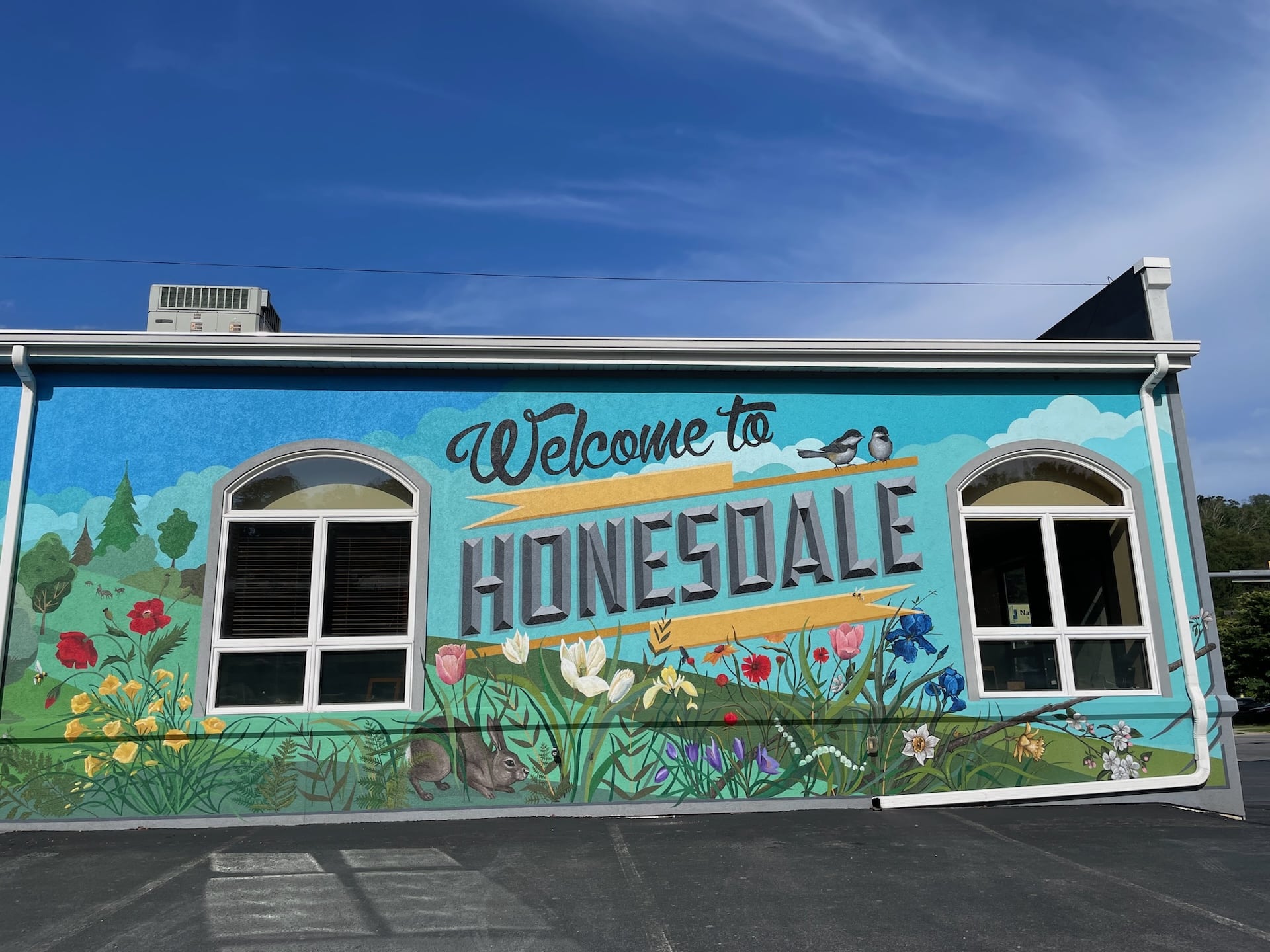 Welcome to Honesdale mural.