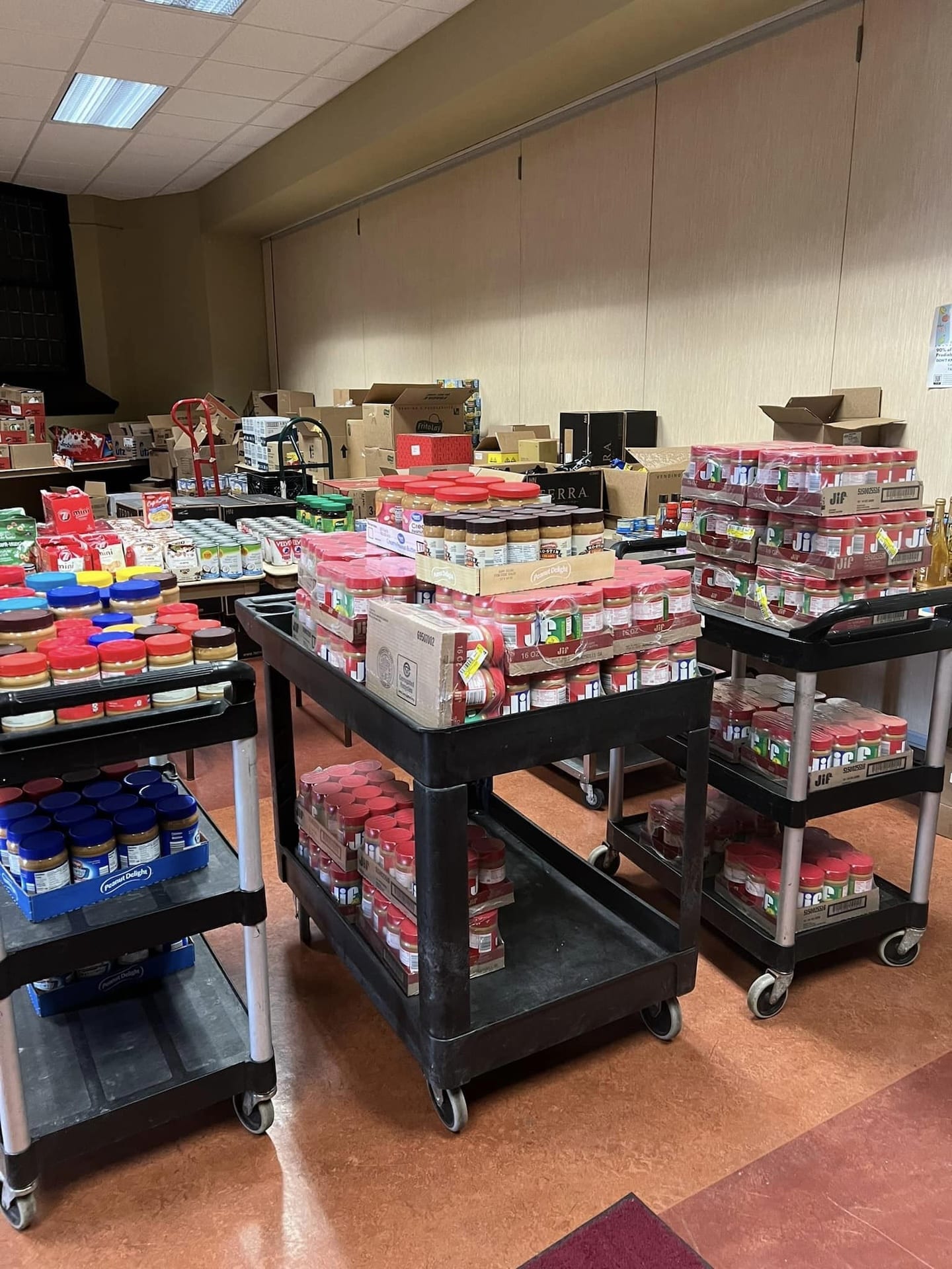 Food supplies at Bread Basket of NEPA.