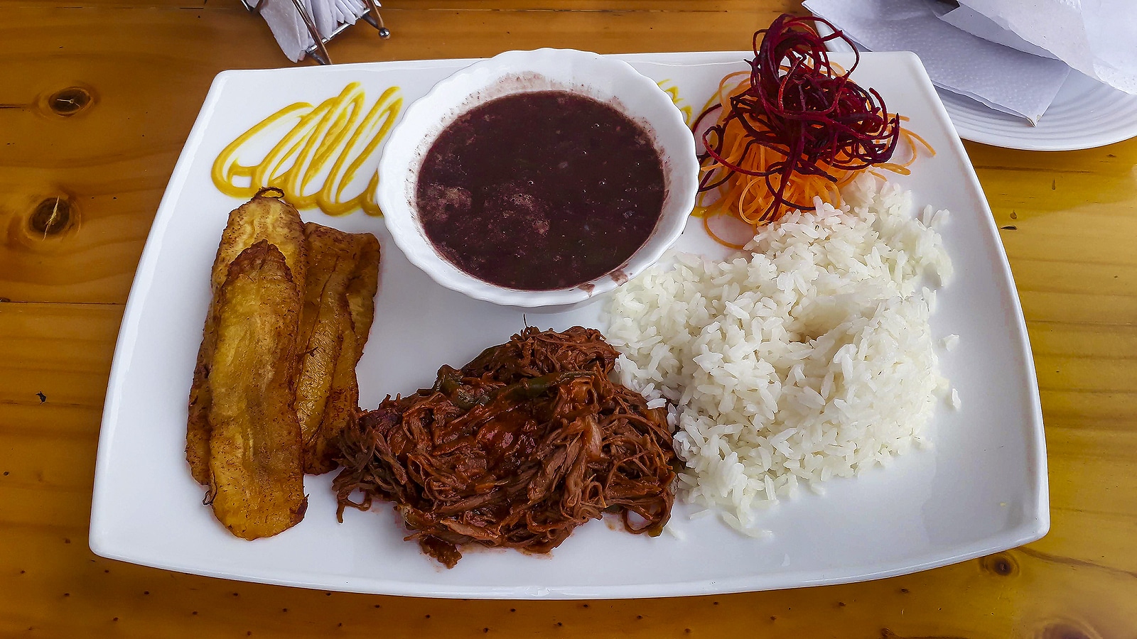 Cuban ropa vieja dish.