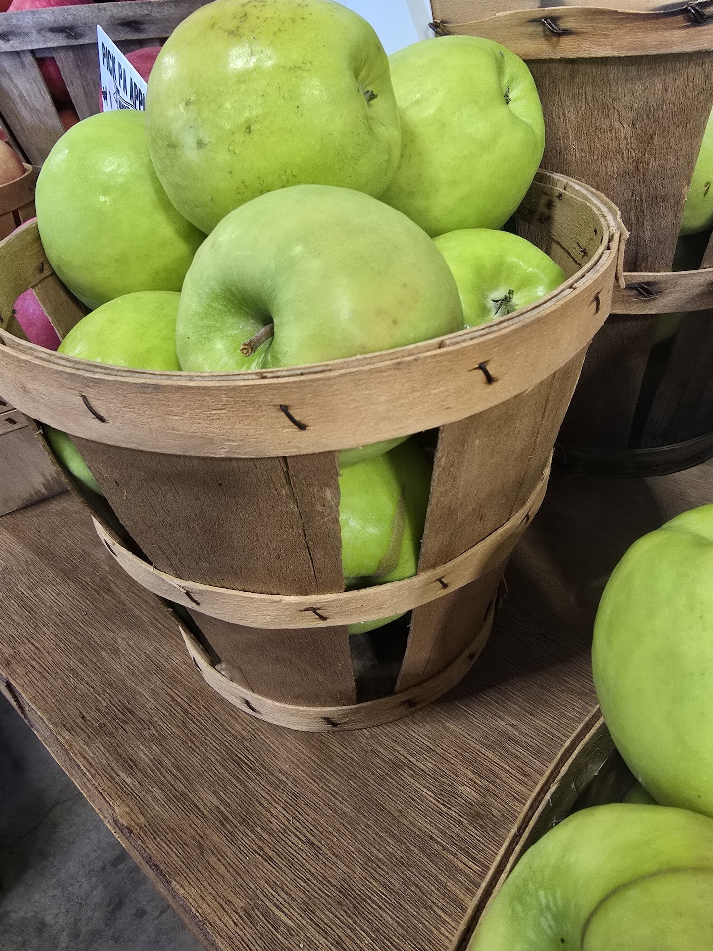 Green apples at Dries Orchards, Inc.